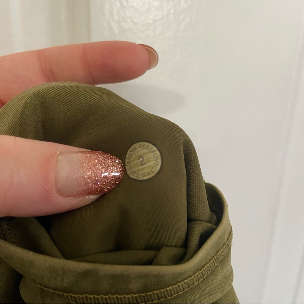lululemon athletica Olive Green High-Rise Leggings - Picture 7 of 11
